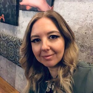 Meet your Posher, Ashley